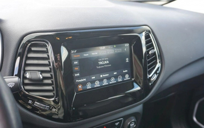 Jeep Compass cena 89900 przebieg: 119613, rok produkcji 2018 z Sieradz małe 466